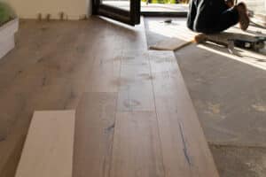installing hardwood floors